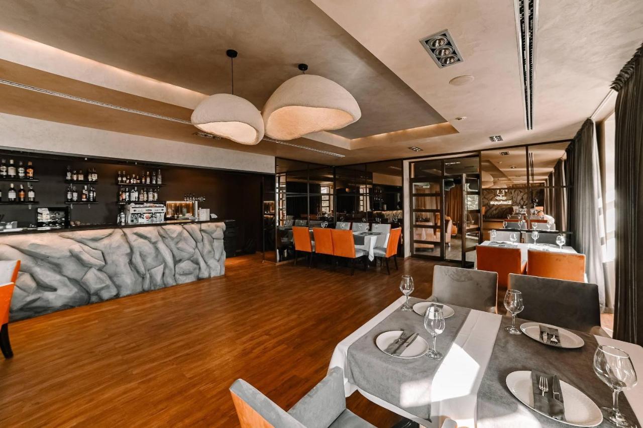 Park Hotel Switzerland Obariv Exterior photo